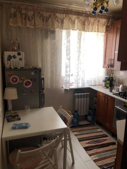 Apartment On Studentska Street Λβιβ Εξωτερικό φωτογραφία